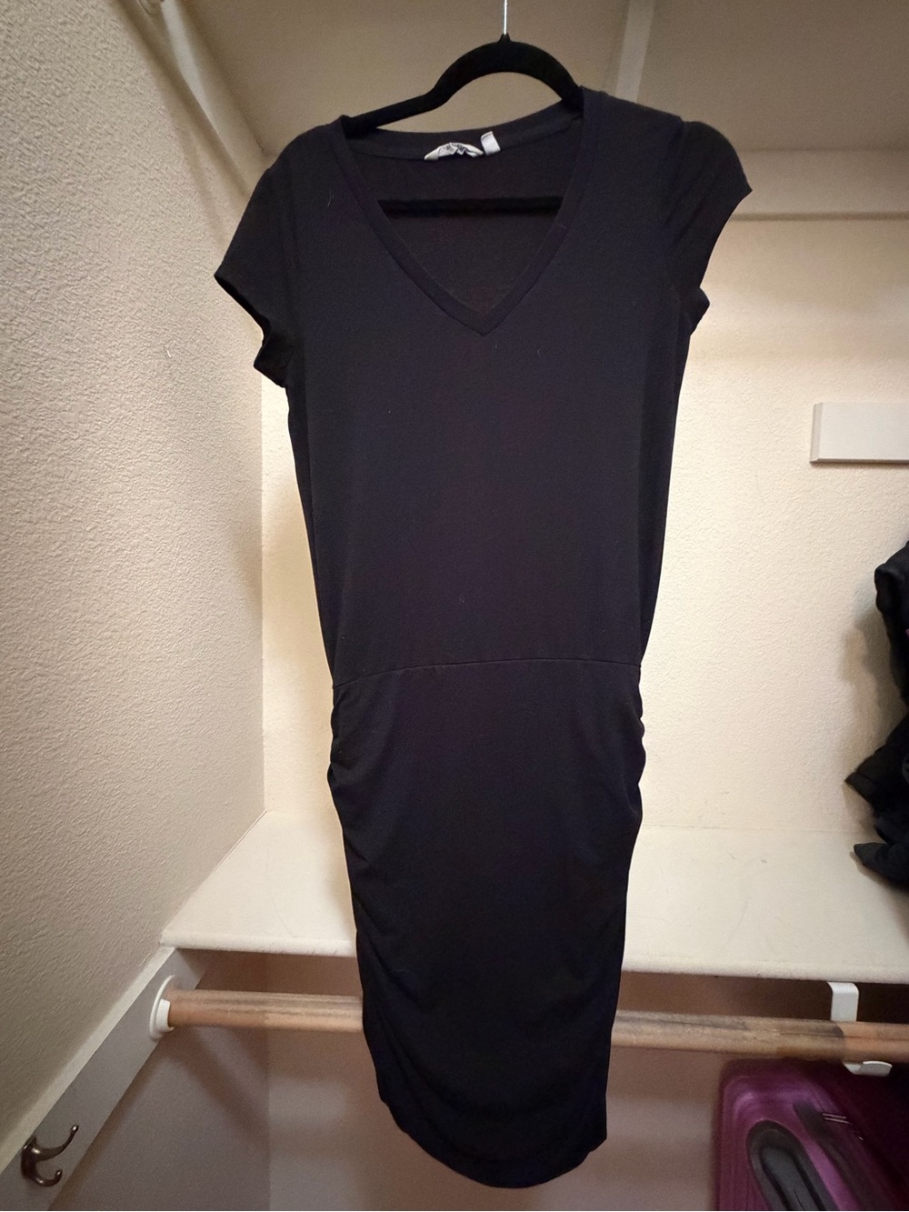 Athleta Black V-Neck Midi Dress Short Sleeve Ruched‎ Fitted Stretch Womens XS